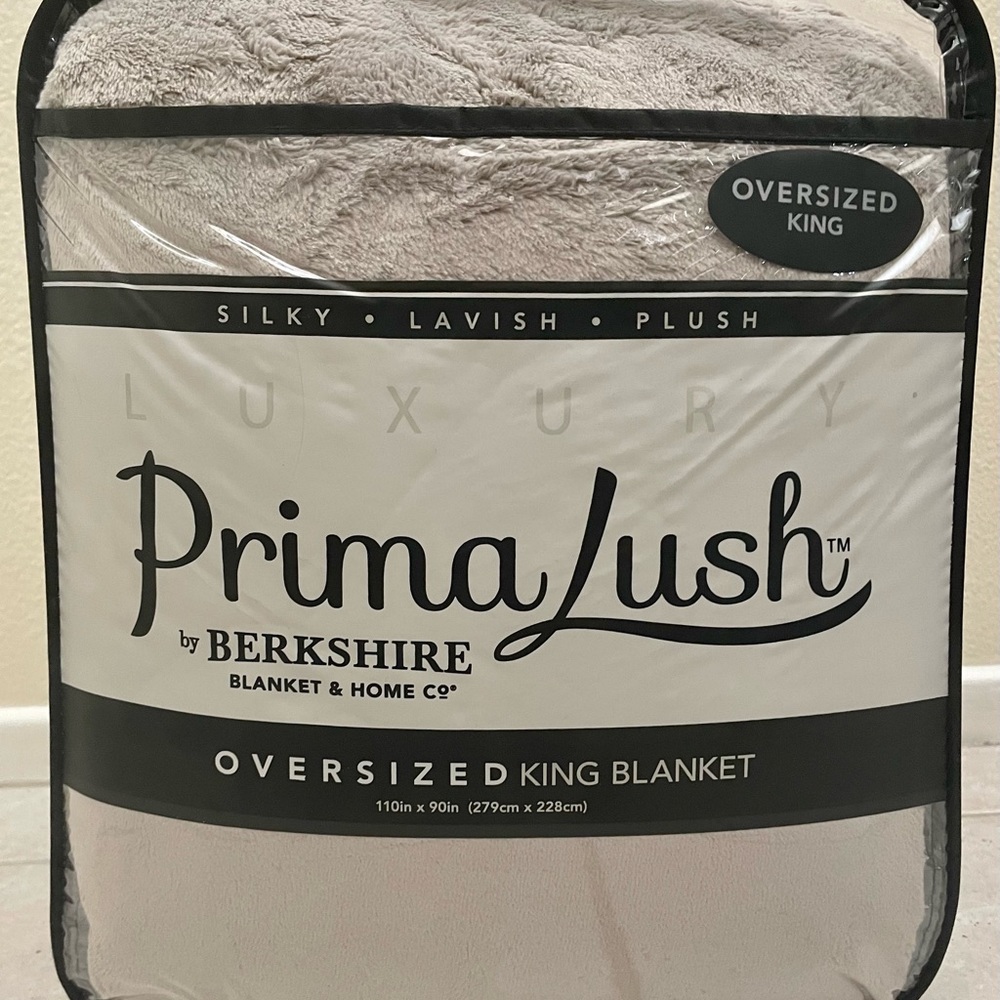 Berkshire Prima Lush Blanket Oversized King, Stone color